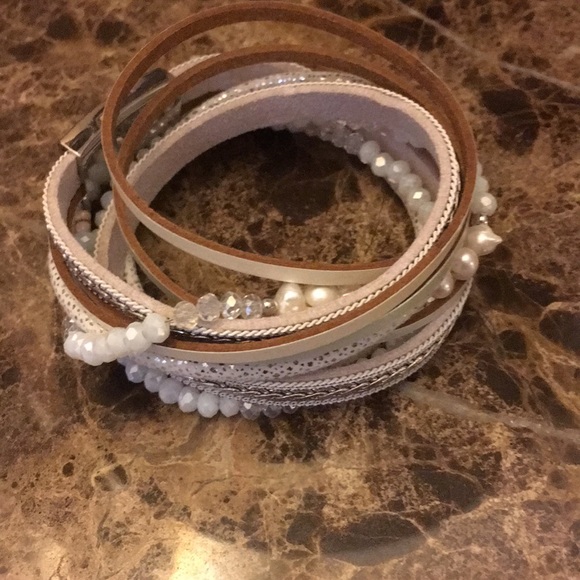 Wrap Around Pearl Bracelet - Picture 5 of 5
